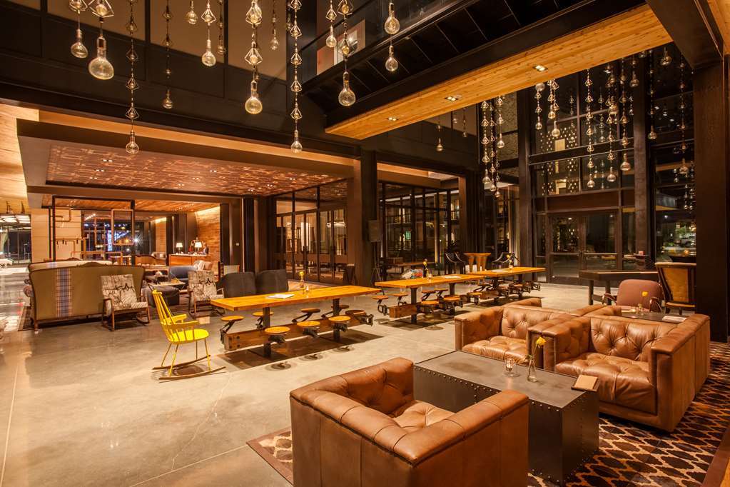 The George, By Valencia Hotel Collection College Station Interior foto
